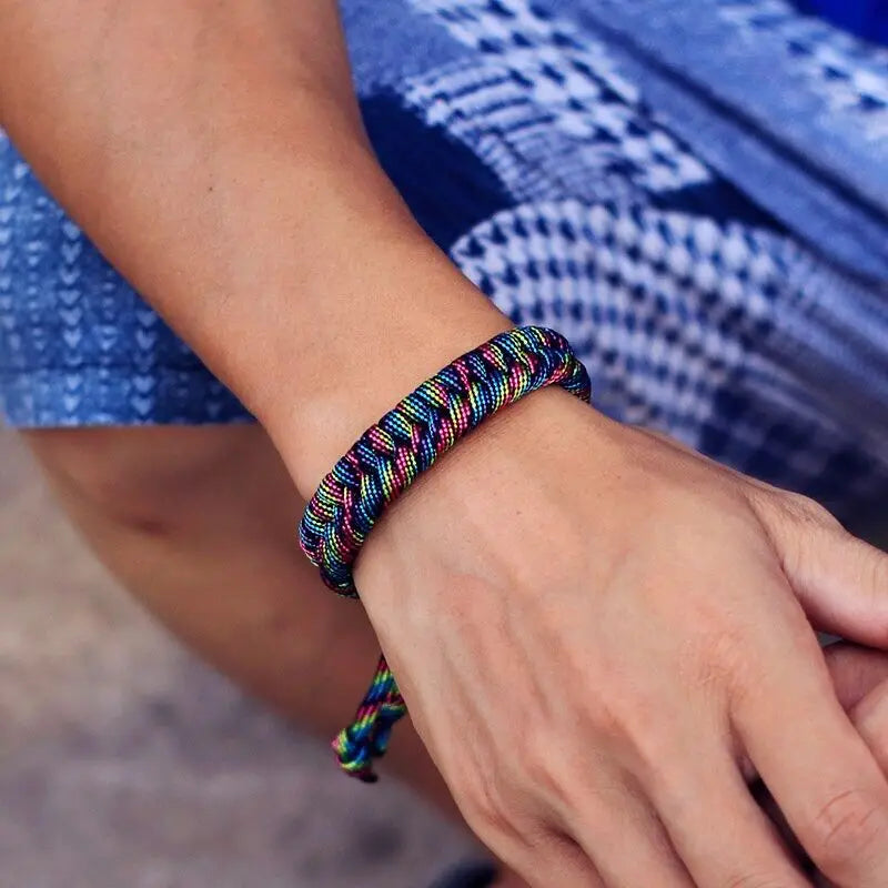 Handwoven Paracord Bracelet for Men Showing Adjustable Outdoor Survival Design